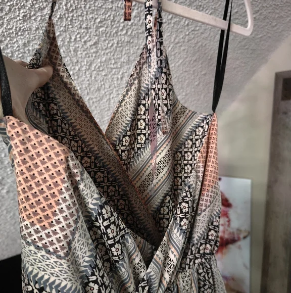 2for30✨ Fire Los Angeles Bogo Halter Wide Leg Jumpsuit With Pockets - Picture 6 of 9